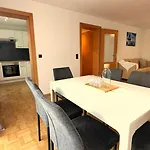 Flataid Goessendorf/magna Apartment Dorfla