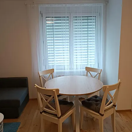 Flataid Goessendorf/magna Apartamento *