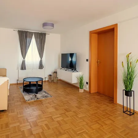 Flataid Goessendorf/magna Apartamento